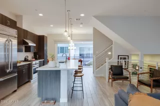 Photo #5: 6490557 Listing 