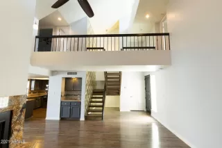 Photo #4: 6490733 Listing