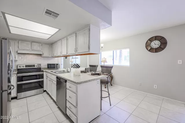 MLS: 6490770 Condo For Sale