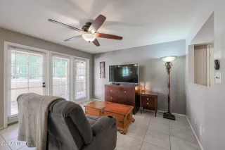 Photo #6: 6490770 Listing