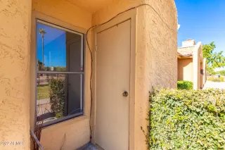 Photo #5: 6490921 Listing