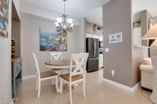 Photo #5: 6490950 Listing