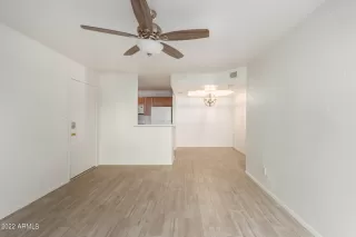 Photo #4: 6490964 Listing