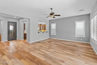 Photo #3: 6491071 Listing