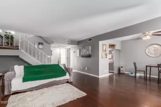 Photo #5: 6491074 Listing