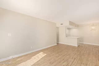 Photo #4: 6491170 Listing 