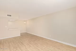 Photo #5: 6491170 Listing 