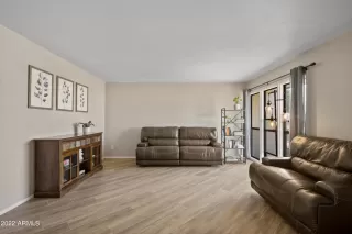 Photo #5: 6491213 Listing 