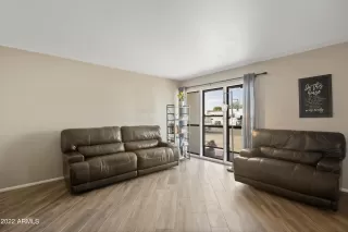 Photo #6: 6491213 Listing 