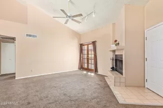 Photo #2: 6491243 Listing 