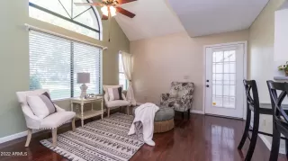 Photo #2: 6491246 Listing