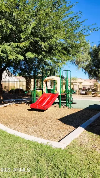 Photo #6: 6491346 Listing 