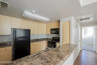 Photo #1: 6491348 Listing