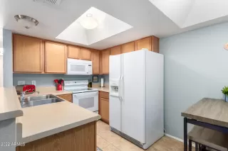 Photo #6: 6491387 Listing 