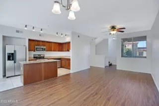 Photo #6: 6491465 Listing 