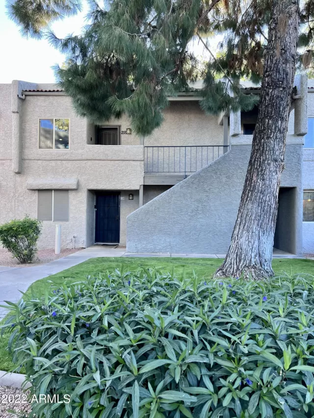 MLS: 6491528 Condo For Sale