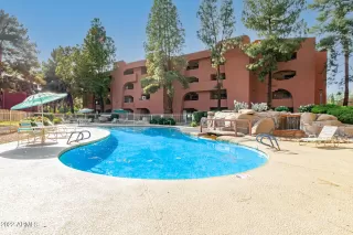 Photo #3: 6491903 Listing 