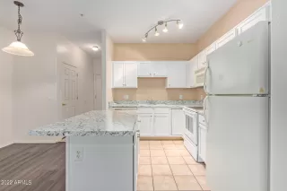 Photo #4: 6492277 Listing 