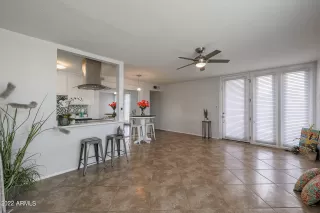 Photo #6: 6492299 Listing 