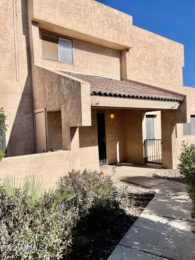 MLS: 6492356 Condo For Sale