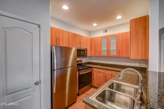 Photo #4: 6492367 Listing