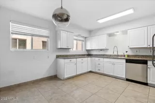 Photo #6: 6492444 Listing 