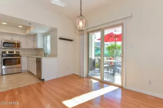 Photo #6: 6492483 Listing