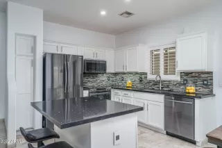 Photo #3: 6492566 Listing