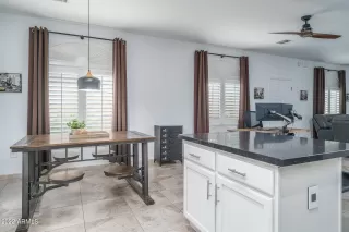 Photo #4: 6492566 Listing