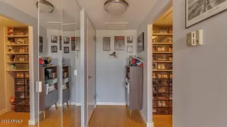 Photo #5: 6492687 Listing