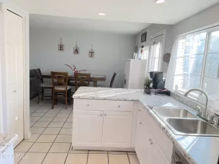 Photo #6: 6492741 Listing