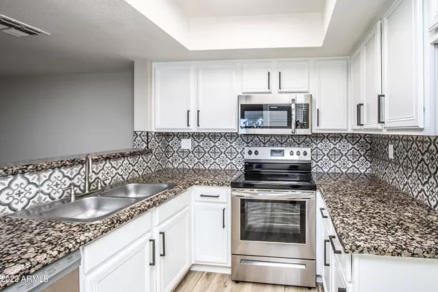 MLS: 6492754 Condo For Sale