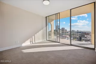 Photo #5: 6492871 Listing