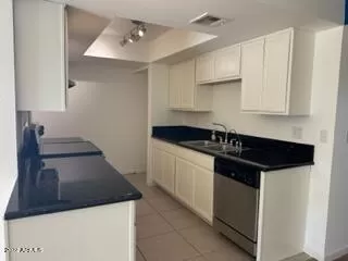 Photo #4: 6492878 Listing