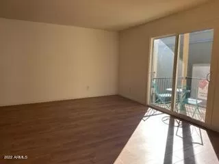 Photo #5: 6492878 Listing