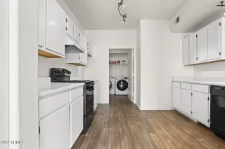 Photo #4: 6492886 Listing