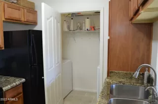 Photo #6: 6493118 Listing 