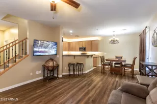 Photo #5: 6493148 Listing