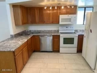 Photo #2: 6493171 Listing