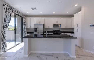 Photo #3: 6493207 Listing