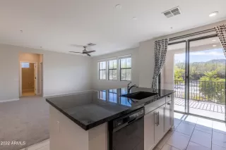 Photo #4: 6493207 Listing