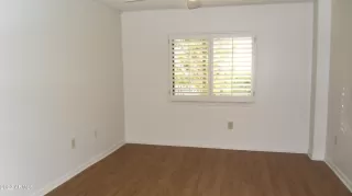 Photo #6: 6493274 Listing