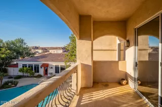 Photo #6: 6493487 Listing 