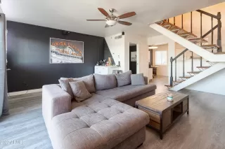 Photo #6: 6493558 Listing 