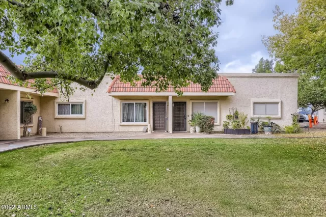 MLS: 6493656 Condo For Sale