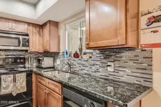 Photo #5: 6493656 Listing 