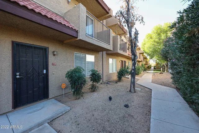 MLS: 6493831 Condo For Sale