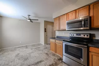 Photo #6: 6493831 Listing