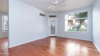 Photo #5: 6493950 Listing