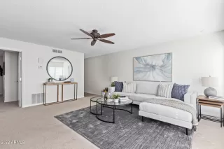 Photo #3: 6493964 Listing